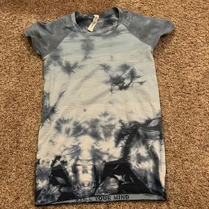 lulumemon tye dye shirt